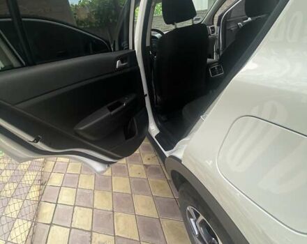 Белый Киа Sportage, объемом двигателя 1.59 л и пробегом 12 тыс. км за 22500 $, фото 35 на Automoto.ua