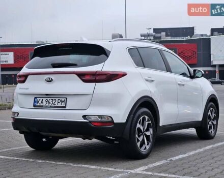 Киа Sportage 2021 в Киеве на Automoto.ua Белый Киа Sportage, объемом двигателя 1.59 л и пробегом 71 тыс. км за 19400 $, фото 2 на Automoto.ua