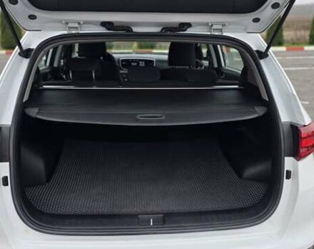 Білий Кіа Sportage, об'ємом двигуна 1.6 л та пробігом 131 тис. км за 13950 $, фото 16 на Automoto.ua