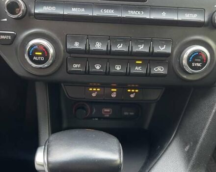 Білий Кіа Sportage, об'ємом двигуна 1.59 л та пробігом 115 тис. км за 16500 $, фото 17 на Automoto.ua