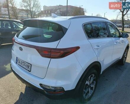 Білий Кіа Sportage, об'ємом двигуна 1.59 л та пробігом 115 тис. км за 16950 $, фото 28 на Automoto.ua