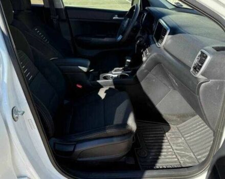 Белый Киа Sportage, объемом двигателя 2.4 л и пробегом 34 тыс. км за 4300 $, фото 6 на Automoto.ua