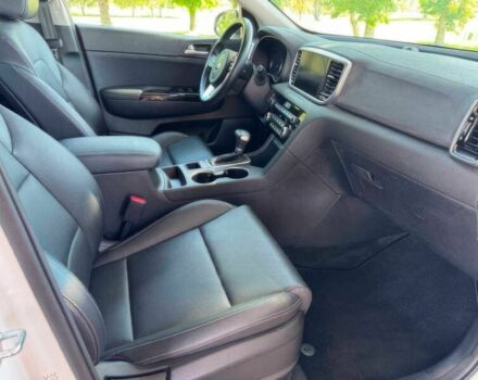 Белый Киа Sportage, объемом двигателя 2.4 л и пробегом 10 тыс. км за 14700 $, фото 8 на Automoto.ua