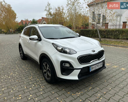 Киа Sportage 2021 в Одессе на Automoto.ua Белый Киа Sportage, объемом двигателя 1.59 л и пробегом 51 тыс. км за 19900 $, фото 6 на Automoto.ua