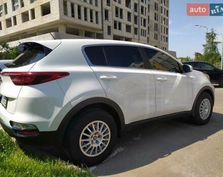Белый Киа Sportage, объемом двигателя 1.59 л и пробегом 25 тыс. км за 21500 $, фото 4 на Automoto.ua