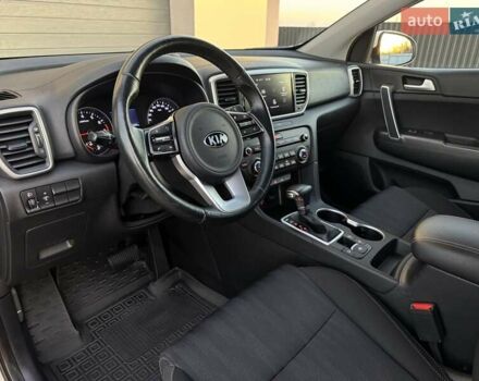 Білий Кіа Sportage, об'ємом двигуна 1.59 л та пробігом 95 тис. км за 19500 $, фото 41 на Automoto.ua