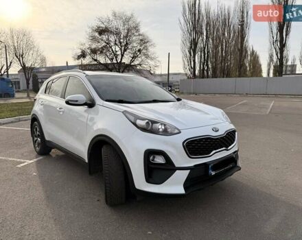 Білий Кіа Sportage, об'ємом двигуна 1.59 л та пробігом 115 тис. км за 16500 $, фото 2 на Automoto.ua