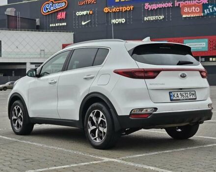 Киа Sportage 2021 в Киеве на Automoto.ua Белый Киа Sportage, объемом двигателя 1.59 л и пробегом 71 тыс. км за 19400 $, фото 4 на Automoto.ua