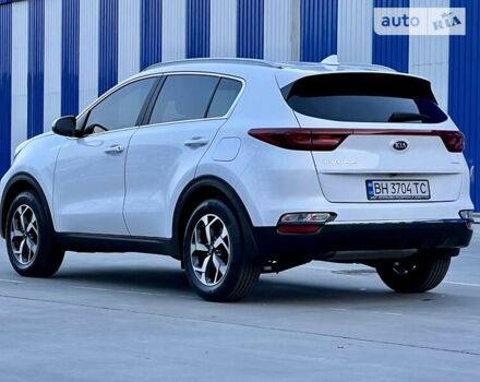 Білий Кіа Sportage, об'ємом двигуна 1.59 л та пробігом 10 тис. км за 19900 $, фото 26 на Automoto.ua