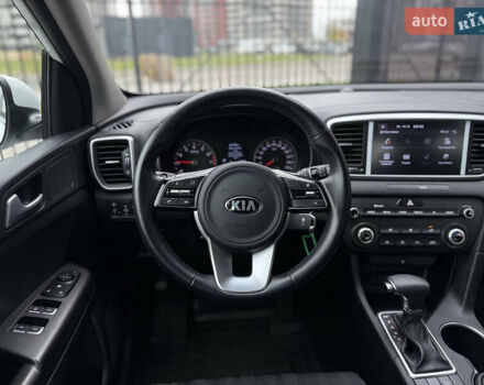 Киа Sportage 2021 в Киеве на Automoto.ua Белый Киа Sportage, объемом двигателя 1.6 л и пробегом 23 тыс. км за 19900 $, фото 38 на Automoto.ua