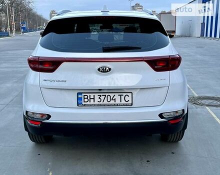 Білий Кіа Sportage, об'ємом двигуна 1.59 л та пробігом 10 тис. км за 19900 $, фото 9 на Automoto.ua