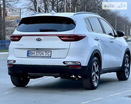 Білий Кіа Sportage, об'ємом двигуна 1.59 л та пробігом 10 тис. км за 19900 $, фото 24 на Automoto.ua