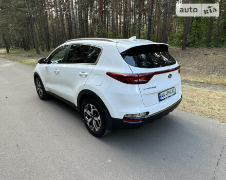 Білий Кіа Sportage, об'ємом двигуна 1.59 л та пробігом 35 тис. км за 19800 $, фото 6 на Automoto.ua