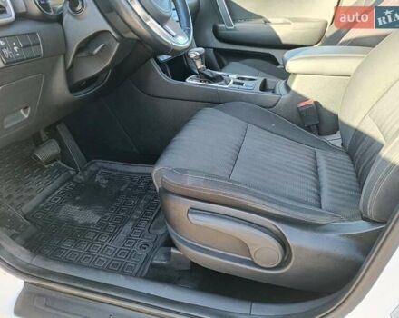 Білий Кіа Sportage, об'ємом двигуна 1.59 л та пробігом 115 тис. км за 16950 $, фото 14 на Automoto.ua