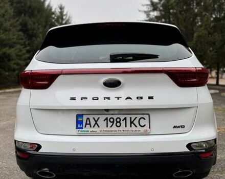 Білий Кіа Sportage, об'ємом двигуна 2 л та пробігом 103 тис. км за 23500 $, фото 6 на Automoto.ua