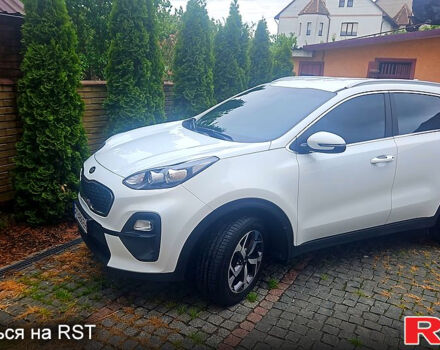 Белый Киа Sportage, объемом двигателя 1.6 л и пробегом 109 тыс. км за 20350 $, фото 1 на Automoto.ua
