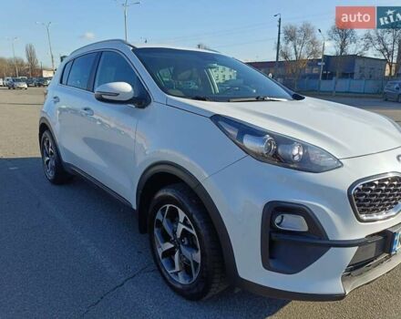 Білий Кіа Sportage, об'ємом двигуна 1.59 л та пробігом 115 тис. км за 16950 $, фото 5 на Automoto.ua