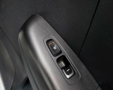 Білий Кіа Sportage, об'ємом двигуна 2 л та пробігом 54 тис. км за 20000 $, фото 10 на Automoto.ua