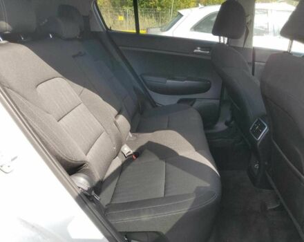 Белый Киа Sportage, объемом двигателя 2.4 л и пробегом 61 тыс. км за 4600 $, фото 9 на Automoto.ua