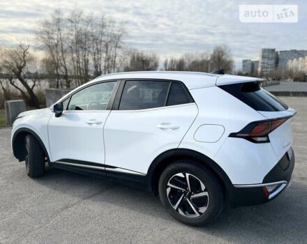 Білий Кіа Sportage, об'ємом двигуна 1.6 л та пробігом 15 тис. км за 26000 $, фото 2 на Automoto.ua