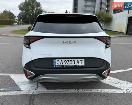Киа Sportage 2023 в Киеве на Automoto.ua Белый Киа Sportage, объемом двигателя 2 л и пробегом 27 тыс. км за 27950 $, фото 10 на Automoto.ua