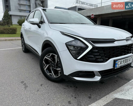 Киа Sportage 2023 в Киеве на Automoto.ua Белый Киа Sportage, объемом двигателя 2 л и пробегом 27 тыс. км за 27950 $, фото 6 на Automoto.ua