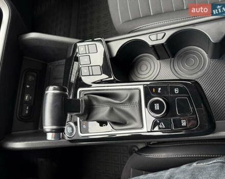 Киа Sportage 2023 в Луцке на Automoto.ua Белый Киа Sportage, объемом двигателя 1.6 л и пробегом 60 тыс. км за 26500 $, фото 8 на Automoto.ua