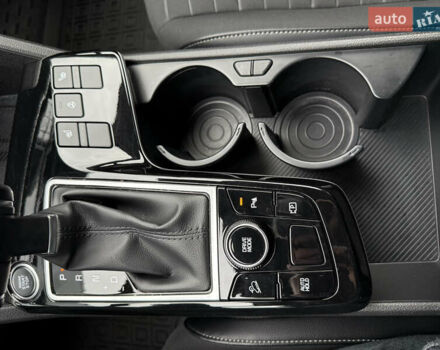 Киа Sportage 2023 в Луцке на Automoto.ua Белый Киа Sportage, объемом двигателя 1.6 л и пробегом 60 тыс. км за 26500 $, фото 7 на Automoto.ua