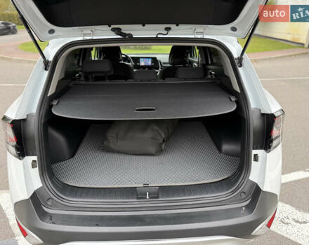 Киа Sportage 2023 в Киеве на Automoto.ua Белый Киа Sportage, объемом двигателя 2 л и пробегом 27 тыс. км за 27950 $, фото 28 на Automoto.ua