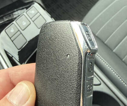 Киа Sportage 2023 в Луцке на Automoto.ua Белый Киа Sportage, объемом двигателя 1.6 л и пробегом 60 тыс. км за 26500 $, фото 4 на Automoto.ua