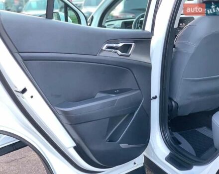 Белый Киа Sportage, объемом двигателя 2 л и пробегом 13 тыс. км за 28290 $, фото 17 на Automoto.ua