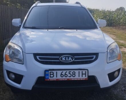 Белый Киа Sportage, объемом двигателя 2 л и пробегом 200 тыс. км за 8400 $, фото 1 на Automoto.ua