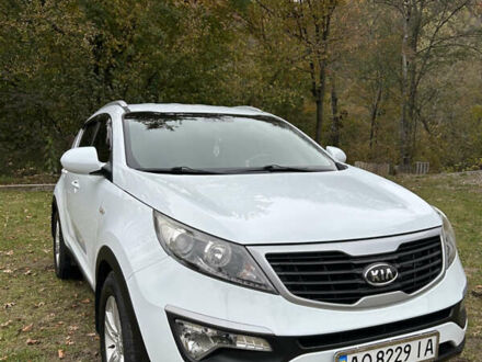 Белый Киа Sportage, объемом двигателя 1.7 л и пробегом 116 тыс. км за 14400 $, фото 1 на Automoto.ua