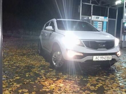 Белый Киа Sportage, объемом двигателя 2 л и пробегом 160 тыс. км за 10500 $, фото 1 на Automoto.ua