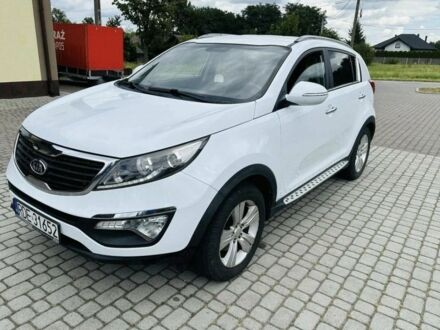 Белый Киа Sportage, объемом двигателя 0 л и пробегом 235 тыс. км за 5000 $, фото 1 на Automoto.ua