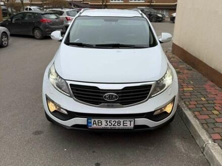 Белый Киа Sportage, объемом двигателя 2 л и пробегом 280 тыс. км за 10900 $, фото 1 на Automoto.ua