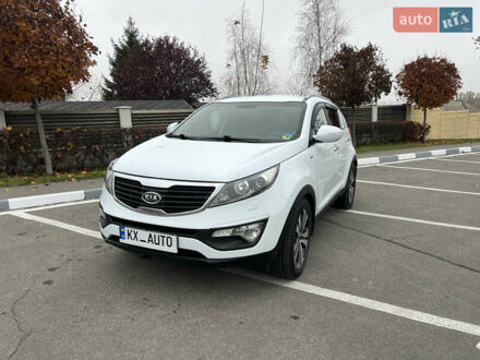 Белый Киа Sportage, объемом двигателя 2 л и пробегом 135 тыс. км за 12999 $, фото 1 на Automoto.ua