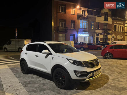 Белый Киа Sportage, объемом двигателя 1.99 л и пробегом 165 тыс. км за 14039 $, фото 1 на Automoto.ua
