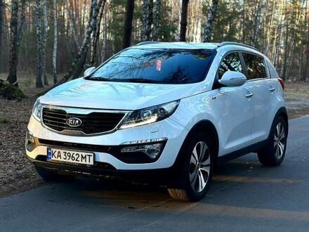 Білий Кіа Sportage, об'ємом двигуна 2 л та пробігом 181 тис. км за 13600 $, фото 1 на Automoto.ua