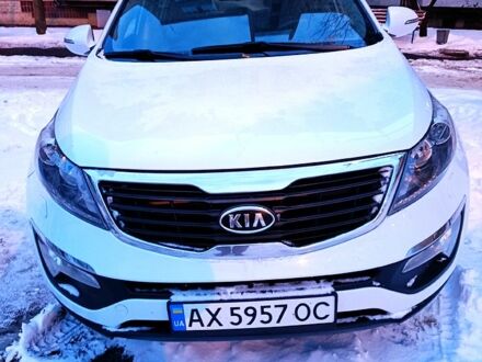 Белый Киа Sportage, объемом двигателя 2 л и пробегом 125 тыс. км за 13800 $, фото 1 на Automoto.ua