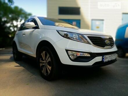 Белый Киа Sportage, объемом двигателя 2 л и пробегом 185 тыс. км за 13200 $, фото 1 на Automoto.ua