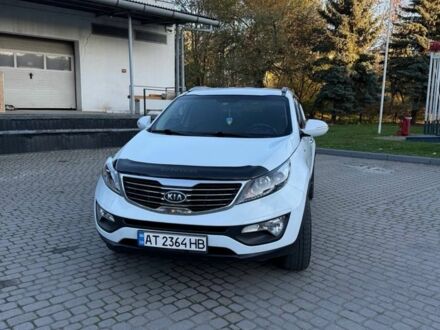 Белый Киа Sportage, объемом двигателя 2 л и пробегом 199 тыс. км за 11000 $, фото 1 на Automoto.ua