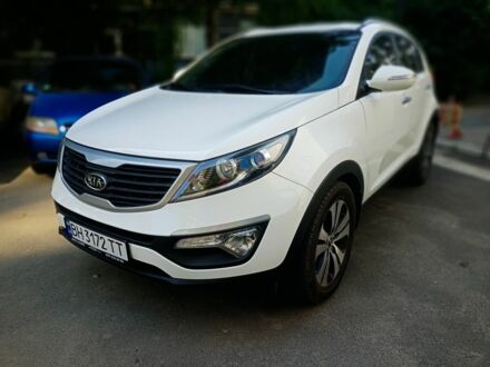 Білий Кіа Sportage, об'ємом двигуна 2 л та пробігом 180 тис. км за 13100 $, фото 1 на Automoto.ua