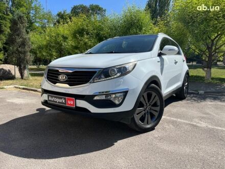 Белый Киа Sportage, объемом двигателя 2 л и пробегом 173 тыс. км за 13990 $, фото 1 на Automoto.ua