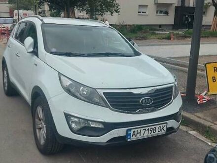 Киа Sportage 2011 в Виннице на Automoto.ua Белый Киа Sportage, объемом двигателя 2 л и пробегом 177 тыс. км за 11194 $, фото 1 на Automoto.ua