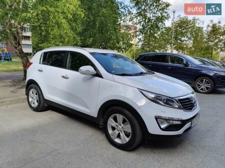 Кіа Sportage 2011 у Житомирі на Automoto.ua Білий Кіа Sportage, об'ємом двигуна 1.7 л та пробігом 279 тис. км за 11999 $, фото 1 на Automoto.ua