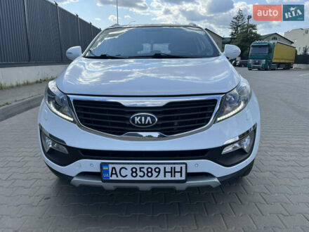 Киа Sportage 2012 в Луцке на Automoto.ua Белый Киа Sportage, объемом двигателя 2 л и пробегом 284 тыс. км за 13700 $, фото 1 на Automoto.ua