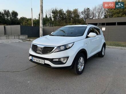 Білий Кіа Sportage, об'ємом двигуна 1.69 л та пробігом 118 тис. км за 11000 $, фото 1 на Automoto.ua