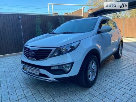 Белый Киа Sportage, объемом двигателя 2 л и пробегом 107 тыс. км за 13400 $, фото 1 на Automoto.ua