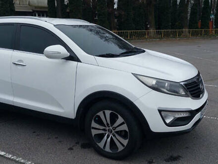 Білий Кіа Sportage, об'ємом двигуна 2 л та пробігом 124 тис. км за 13500 $, фото 1 на Automoto.ua